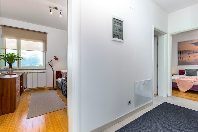 Apartment Bok