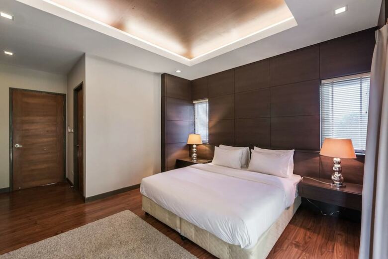 Anb Poolvilla Grand Modern 3br Jomtien
