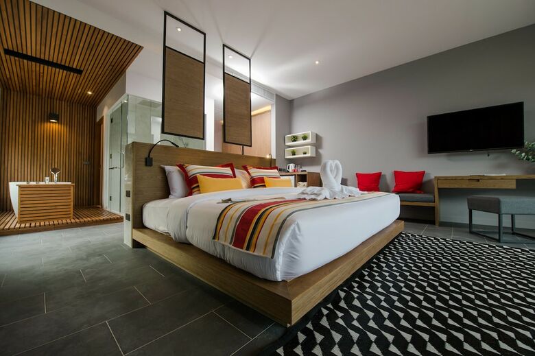 The Gallery Hotel Nai Harn