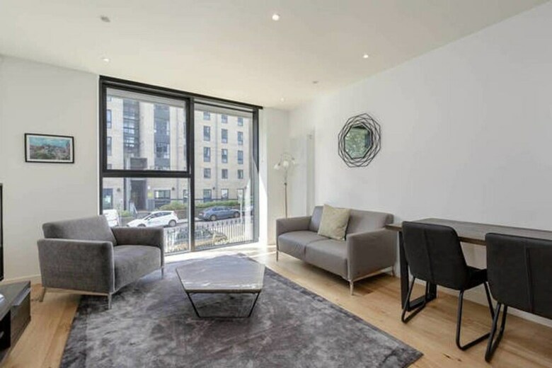 Luxury Apartment - Quartermile