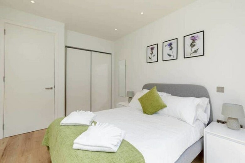 Luxury Apartment - Quartermile