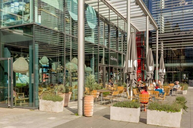 Luxury Apartment - Quartermile