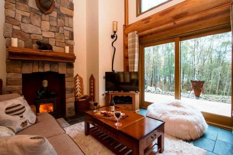Caledonian Cabin + Hot Tub