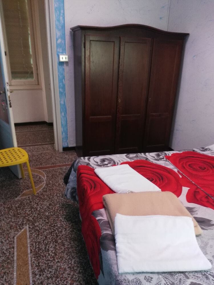 Hostal Le Case Della Ste - Hostel Macaggi