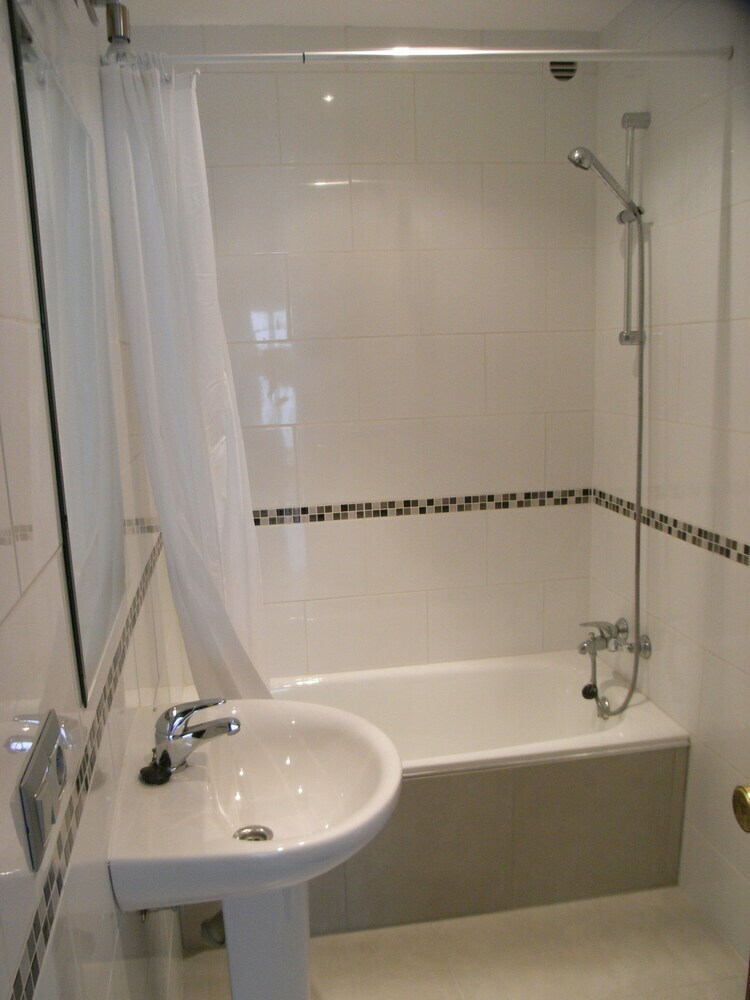2 Bed Apartment