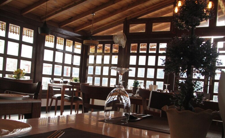 Hotel Econostay Misty Oaks