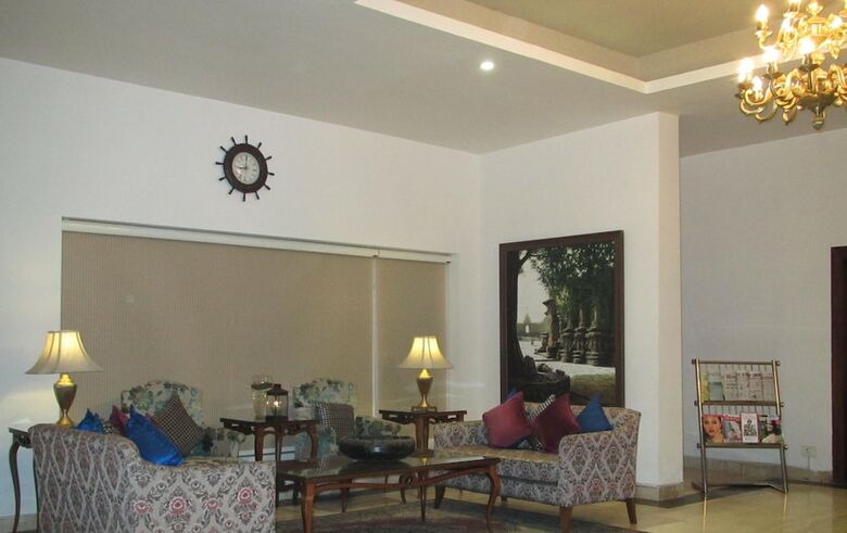 Hotel Econostay Misty Oaks