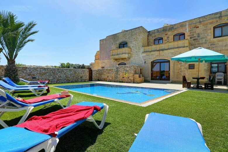 Villa Savona 3 Bedroom Villa