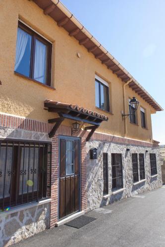 Apartamentos Casa Rural El Mendrugo