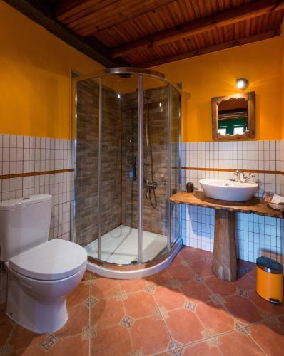 Hostal Pe�a Santa