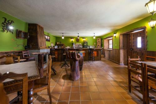Hostal Pe�a Santa
