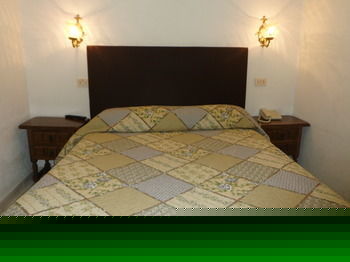 Hotel Conde