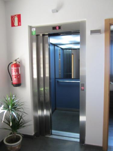 Hostal Restaurante Y Alojamiento Can Mach