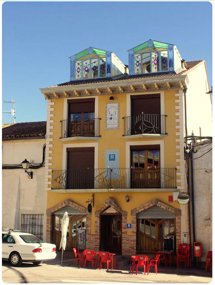 Hostal Las Grullas