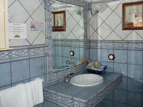 Hotel La Posada De Villalangua
