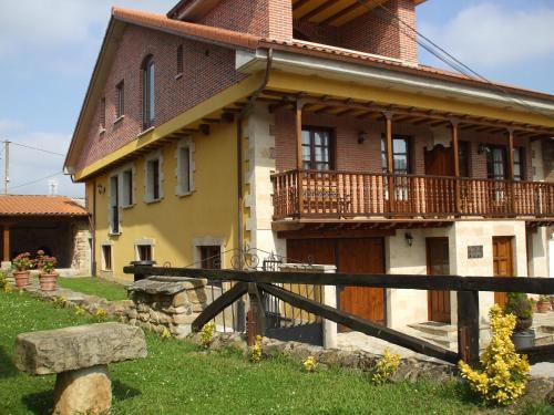 Apartamentos La Corraliza