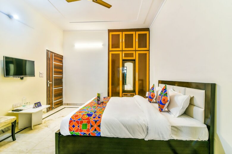 Fabhotel Laxmi Residency