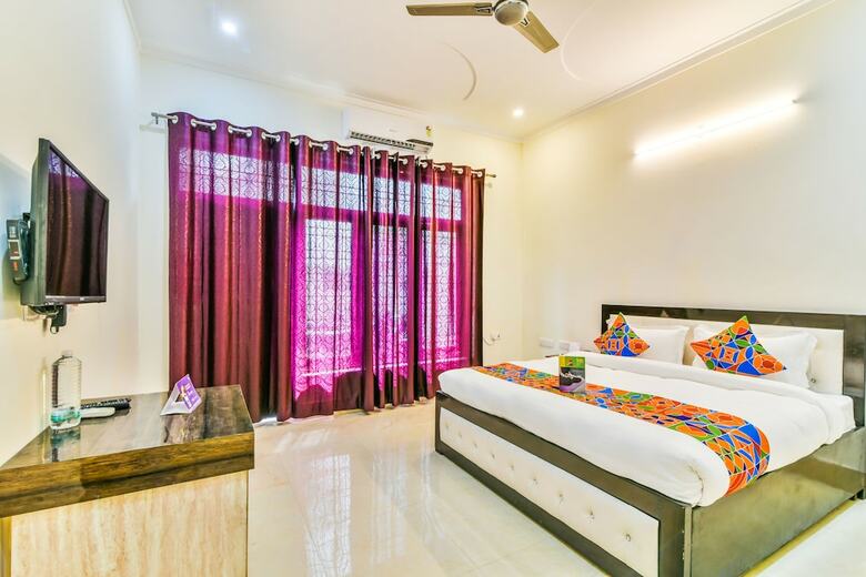 Fabhotel Laxmi Residency