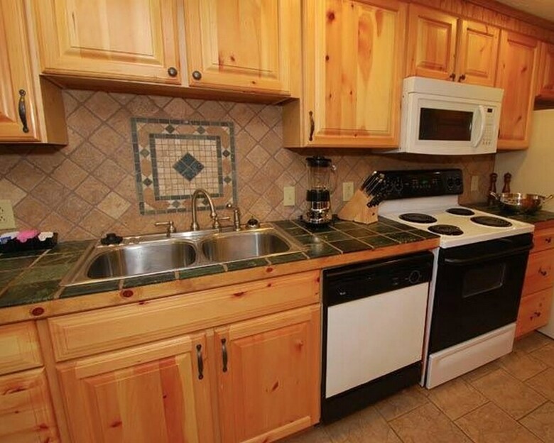 4 Br: Shamrock 28
