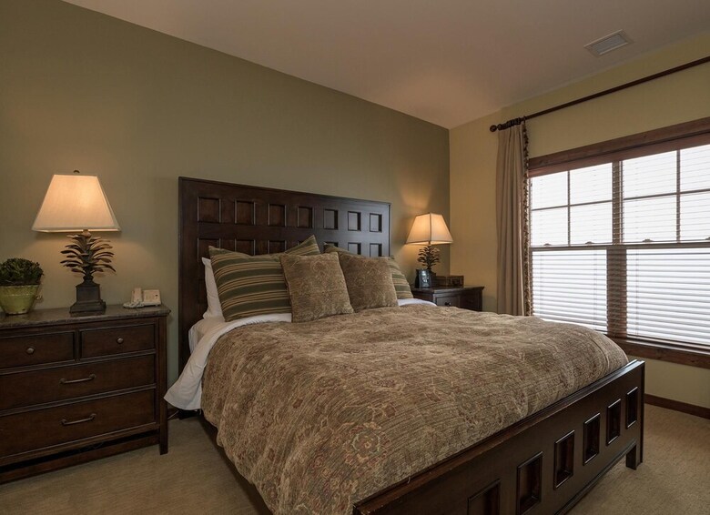 2 Br: Soaring Eagle 202