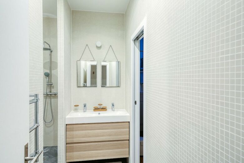 Spacious Apartment Near Madeleine