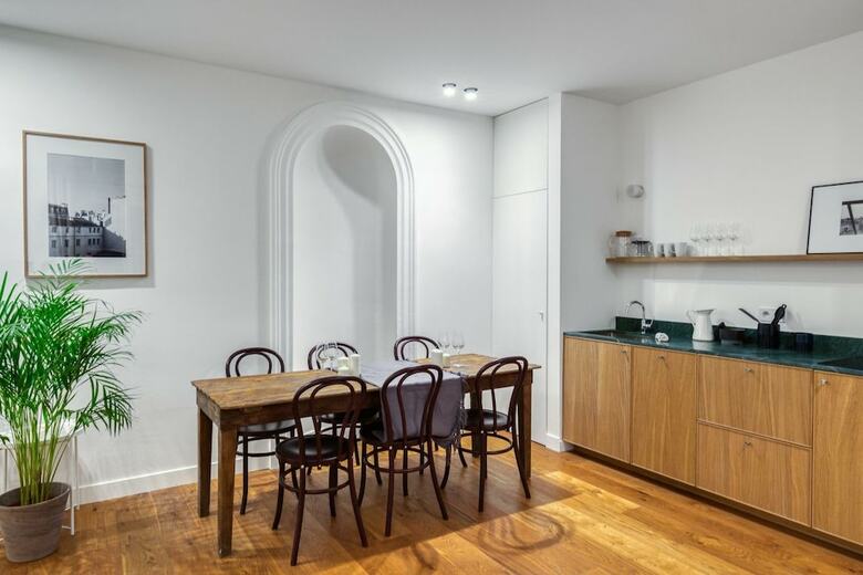 Spacious Apartment Near Madeleine
