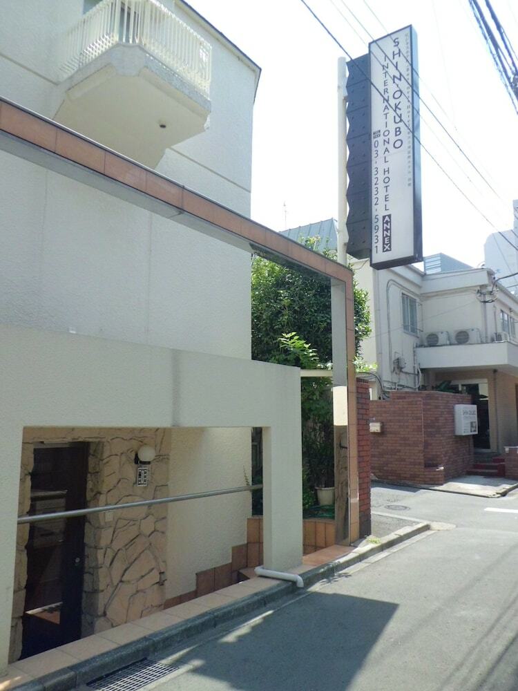 Shin-okubo International Hotel