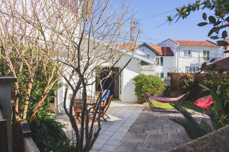 Large Apartment Saint Martin District