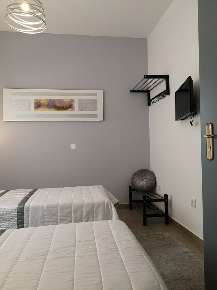 Hotel Sensations Guesthouse