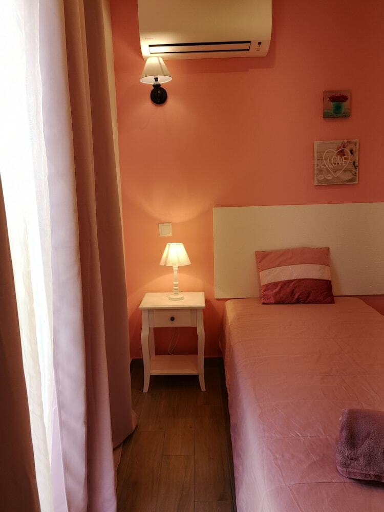 Hotel Sensations Guesthouse