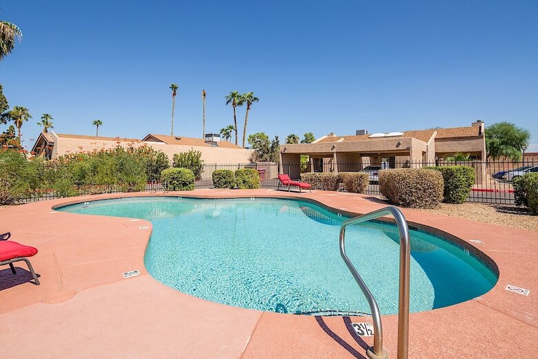 South Scottsdale Townhome 2 Bedroom By Casago