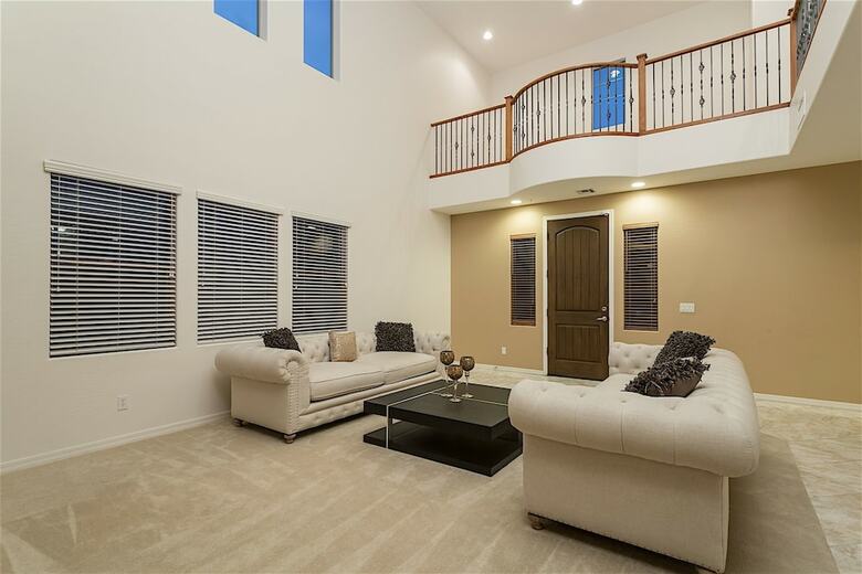 Pinnacle Vista 5 Br By Casago