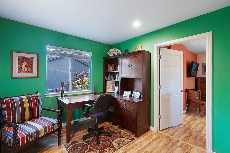 Stylish Southwest 2 Br By Casago