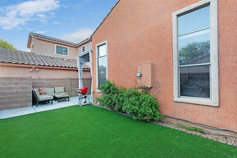 Stylish Southwest 2 Br By Casago