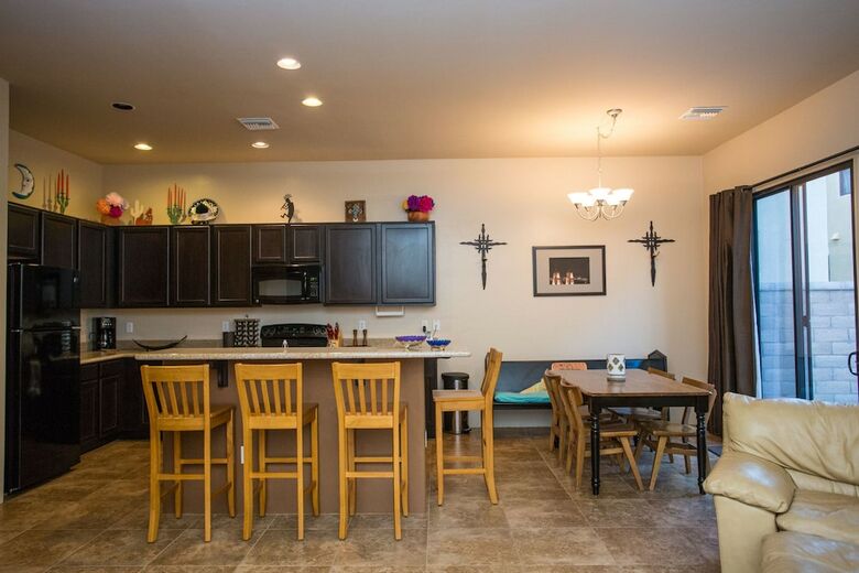 Heart Of Tucson 3 Br By Casago