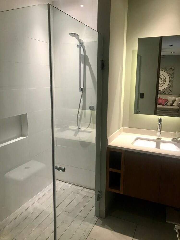 Aparthotel It Condo By Realty Group