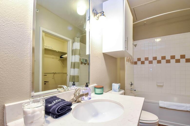 Kasa Dallas Plano Apartments