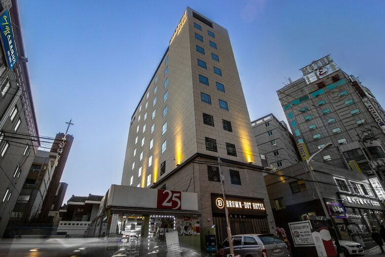 Browndot Hotel Hadan