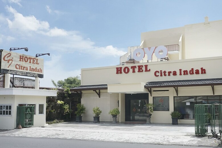 Hostal Oyo 561 Hotel Citra Indah