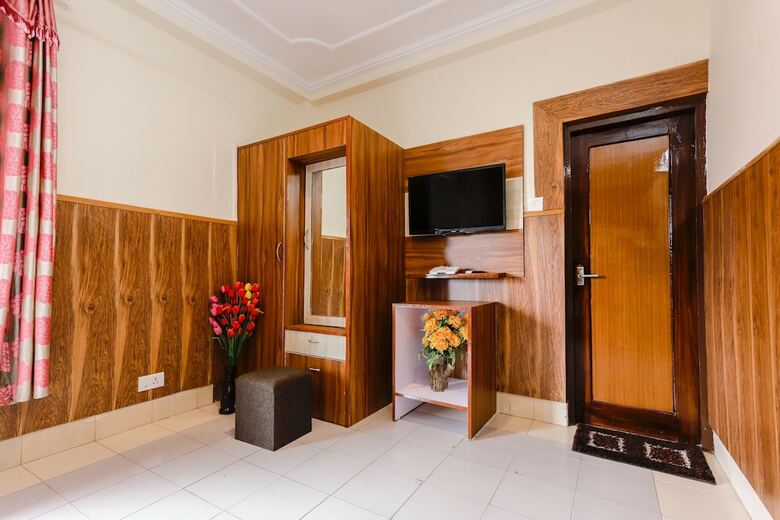 Hotel New Varuni House Mcleodganj