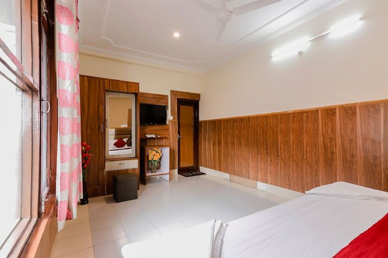 Hotel New Varuni House Mcleodganj