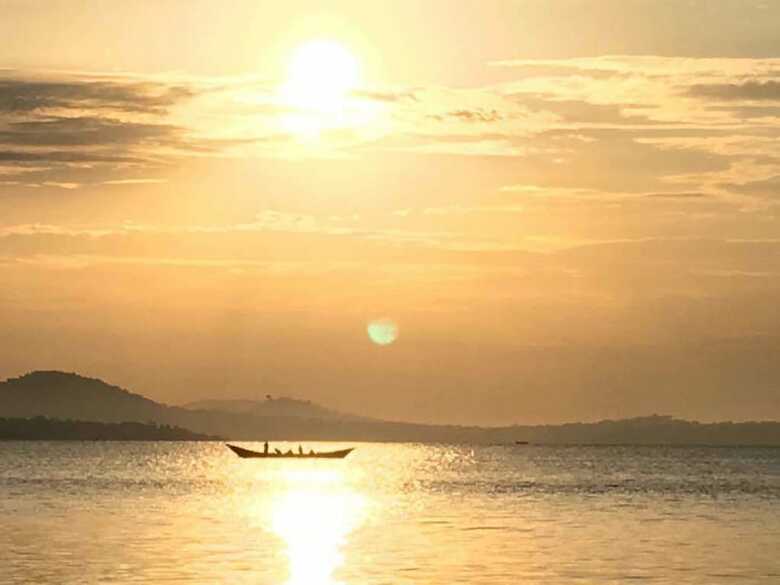 Hotel Kaazi Lakefront Villas