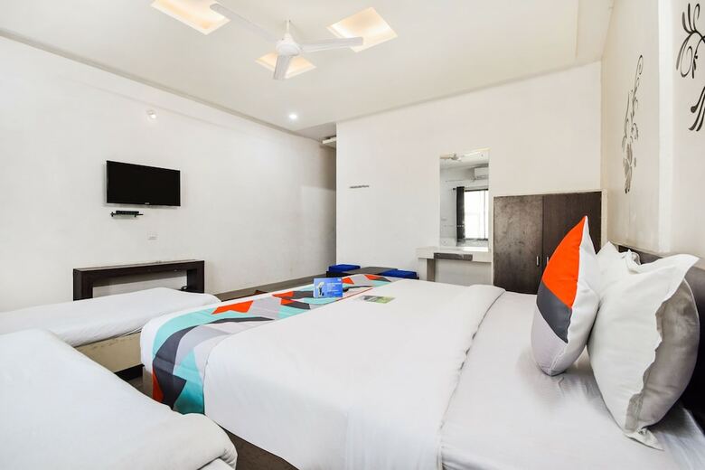 Fabhotel Himanshi