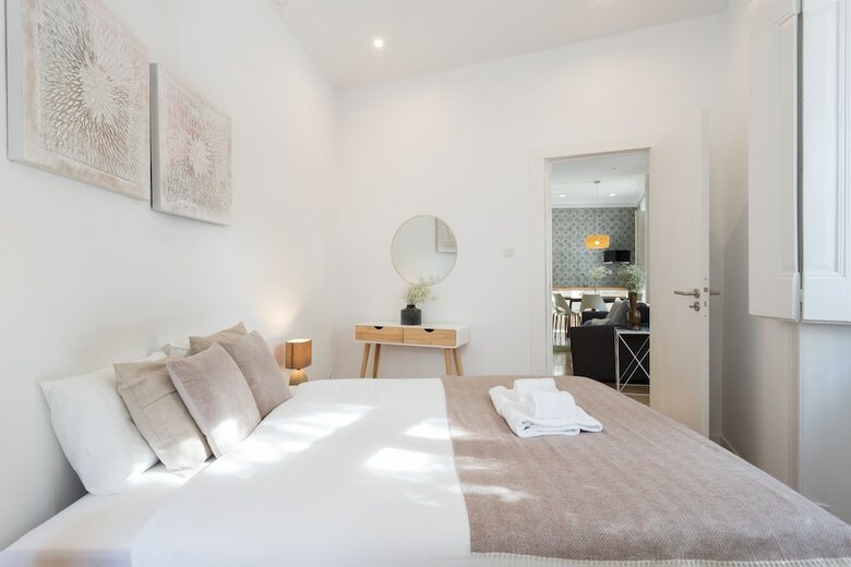 Alfama Tale Four-bedroom Apartment W/ River View - By Lu Holidays