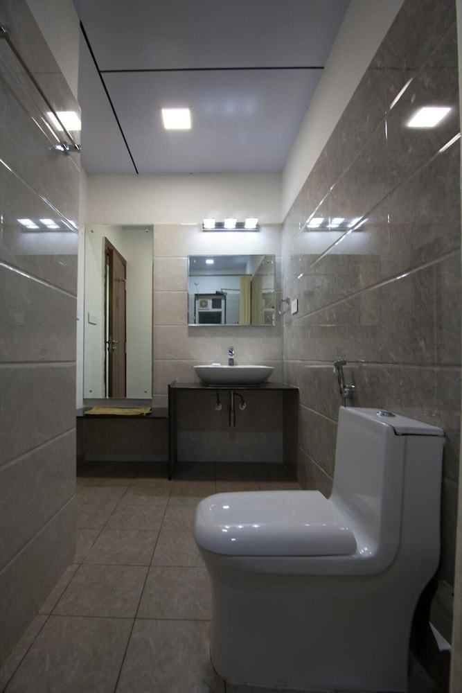 Hotel Genx Crystal Inn Chikmangaluru