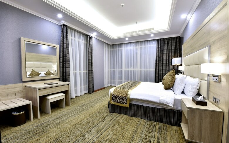 Iridium 70 Hotel