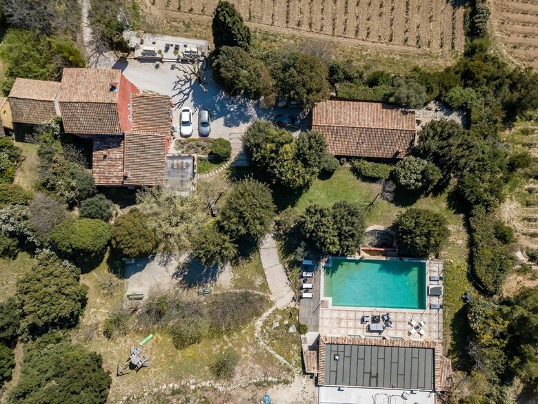 Homelly Propri�t� Avec Piscine