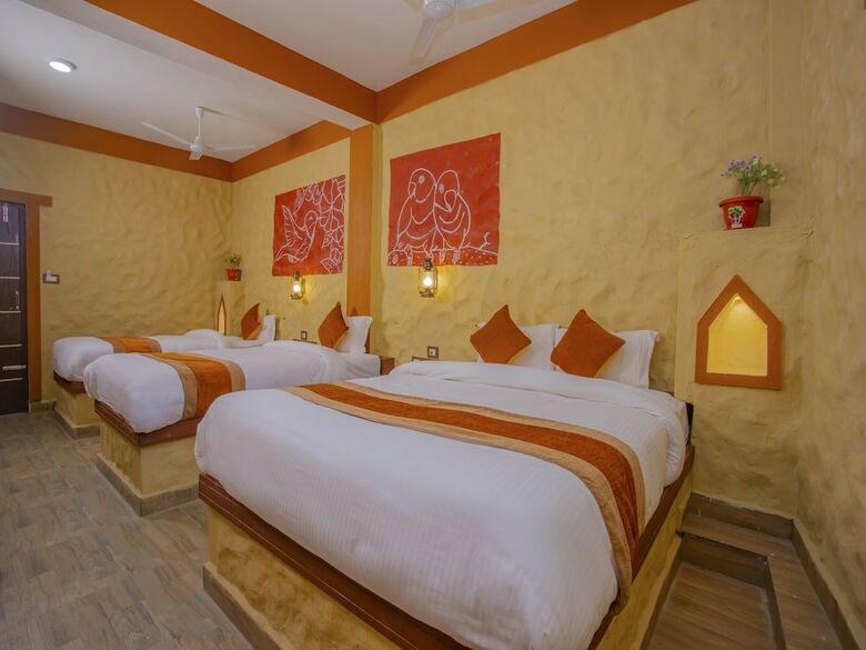 Oyo 325 Chitwan Botique Hotel