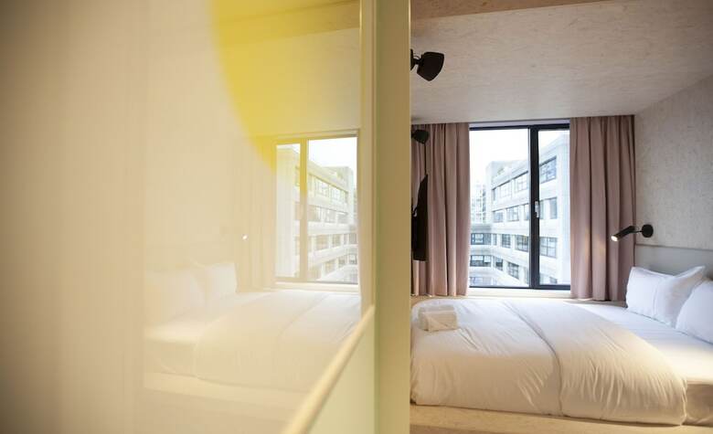 Hotel Unplugged
