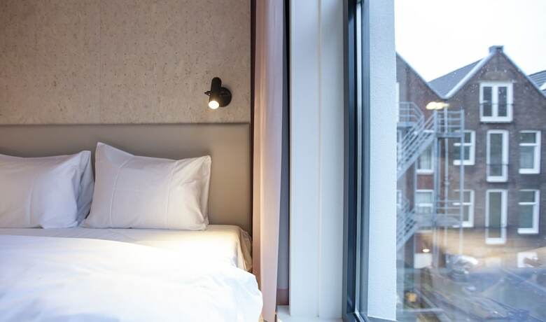 Hotel Unplugged